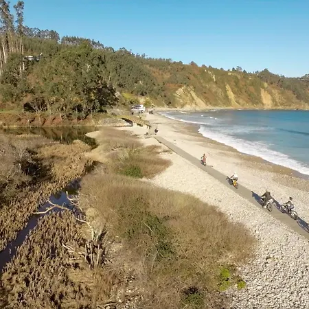 El Gato Gordo - Bike & Surf House Cudillero