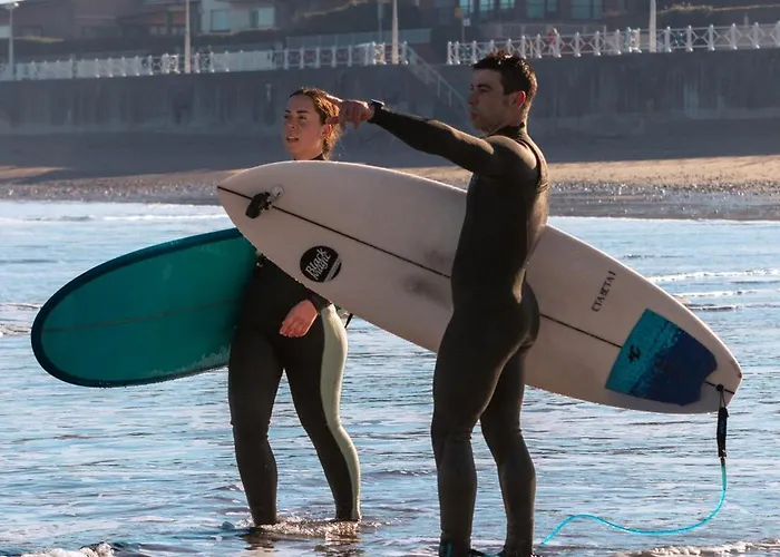 El Gato Gordo - Bike & Surf House Hostel *